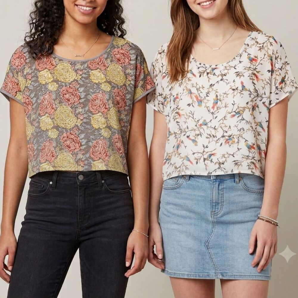 hip Bundle Semi Sheer Boxy Tops M Novelty Print Birds Floral Flowy Short Sleeves